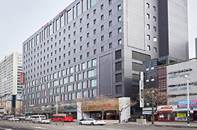 IBIS Ambassador Suwon Hotel